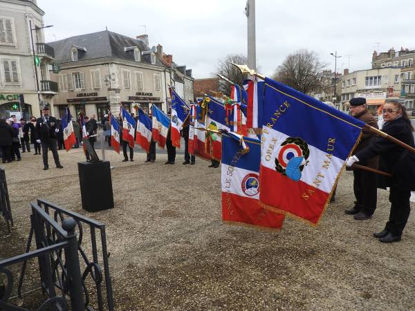 The homage of the flag bearers to Quartermaster Michel Vaugelade